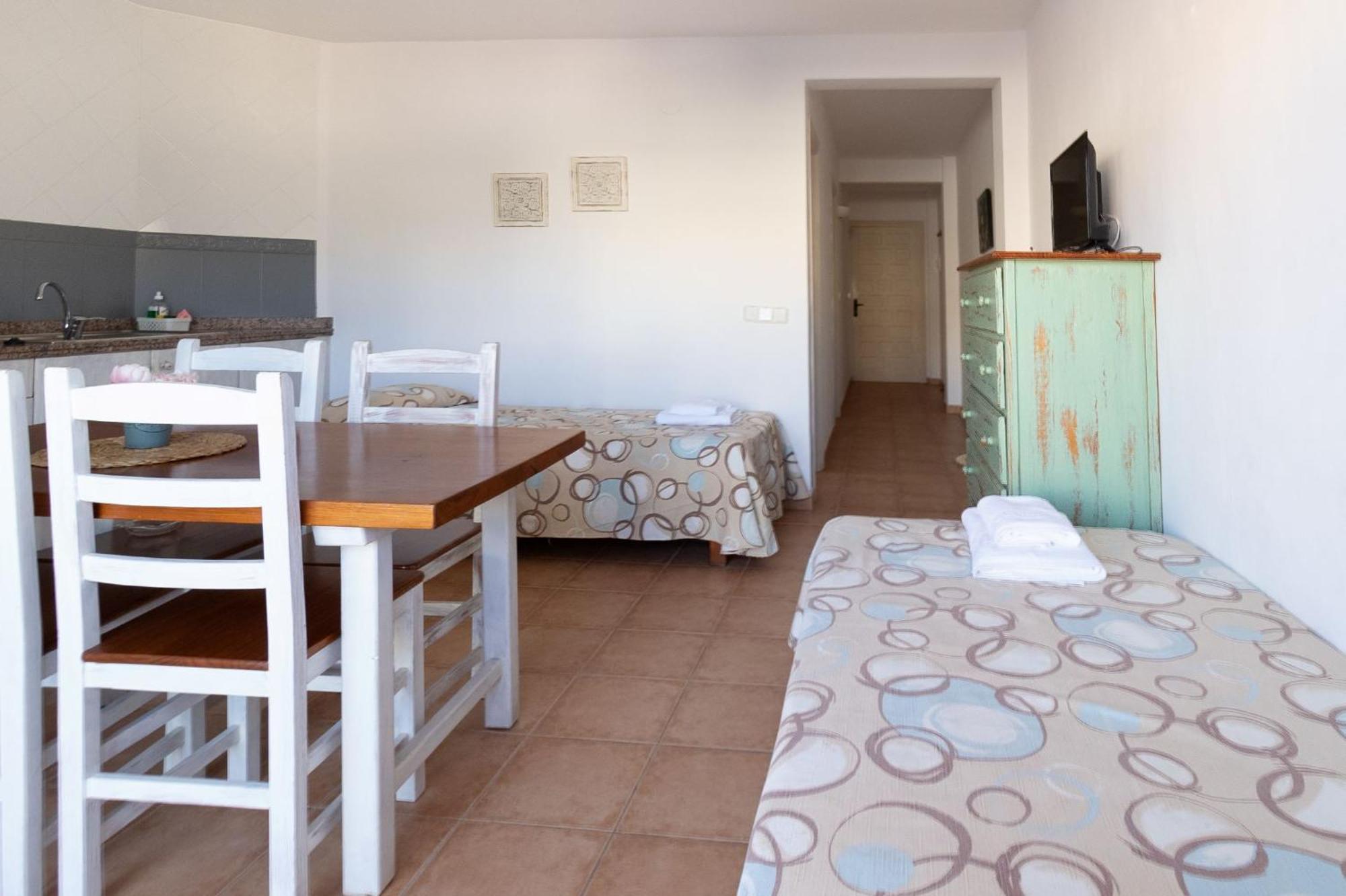Apartamentos Timon - Emar Hotels Es Pujols Buitenkant foto
